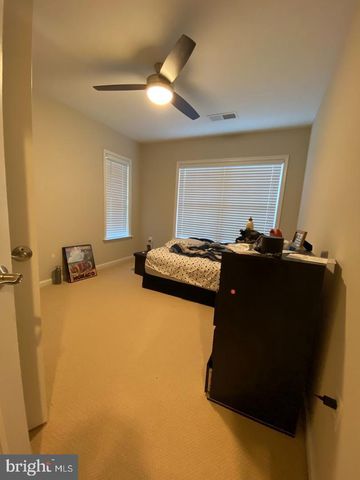 12239 WATER ELM LN, Fairfax, VA 22030