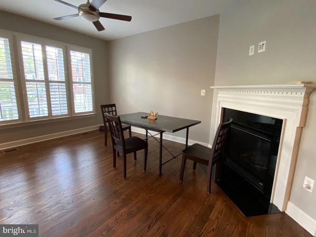 12239 WATER ELM LN, Fairfax, VA 22030