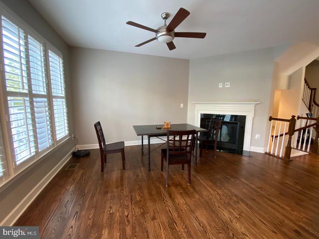 12239 WATER ELM LN, Fairfax, VA 22030