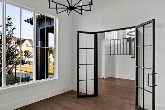 5902 Preston Way, Colleyville, TX 76034