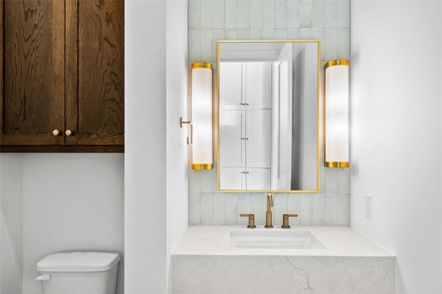 5902 Preston Way, Colleyville, TX 76034