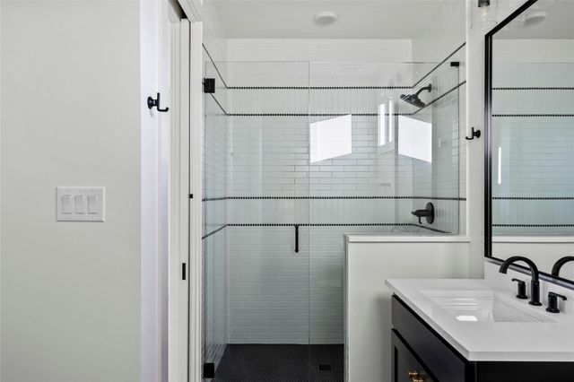 5902 Preston Way, Colleyville, TX 76034