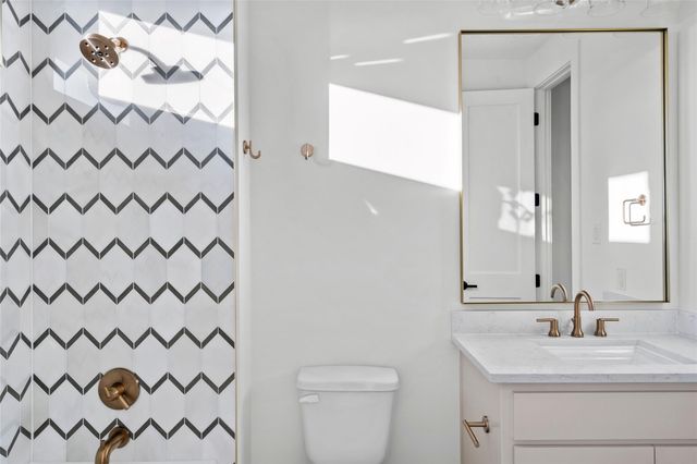 5902 Preston Way, Colleyville, TX 76034