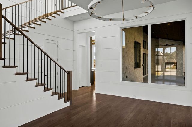 5902 Preston Way, Colleyville, TX 76034