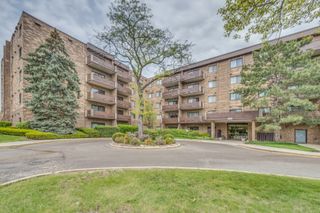 720 Wellington Avenue 307, Elk Grove Village, IL 60007