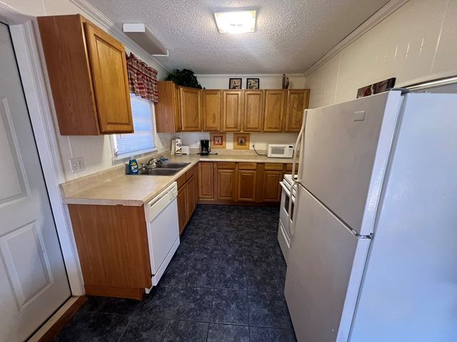 71 Laura Street, Robbinsville, NC 28771