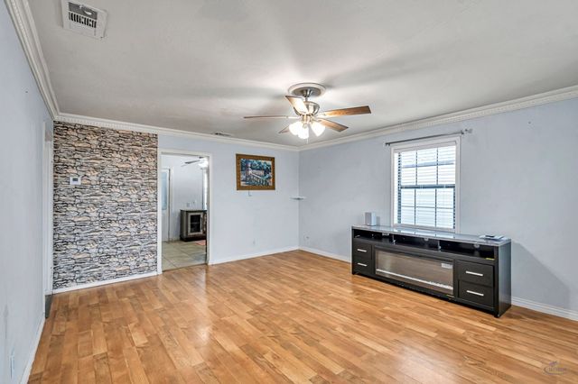 918 E 25th St, Odessa, TX 79761