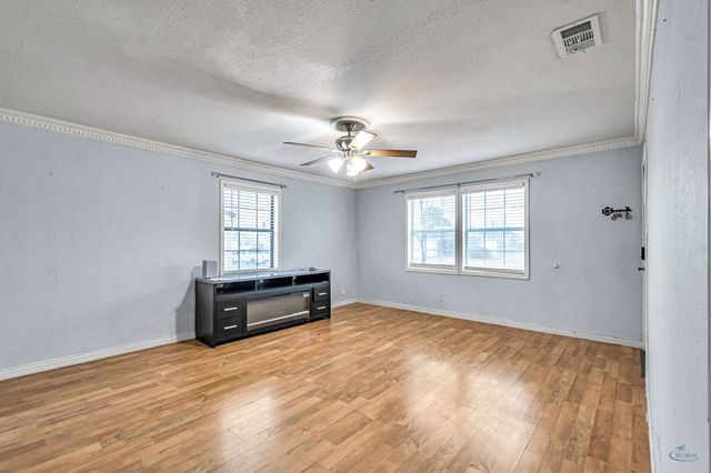 918 E 25th St, Odessa, TX 79761