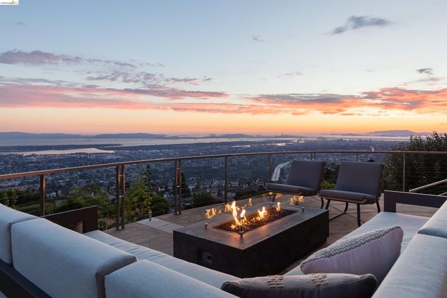 13367 Campus Dr., Oakland, CA 94619