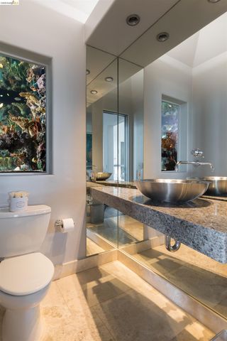 13367 Campus Dr., Oakland, CA 94619