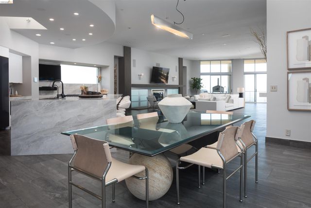 13367 Campus Dr., Oakland, CA 94619