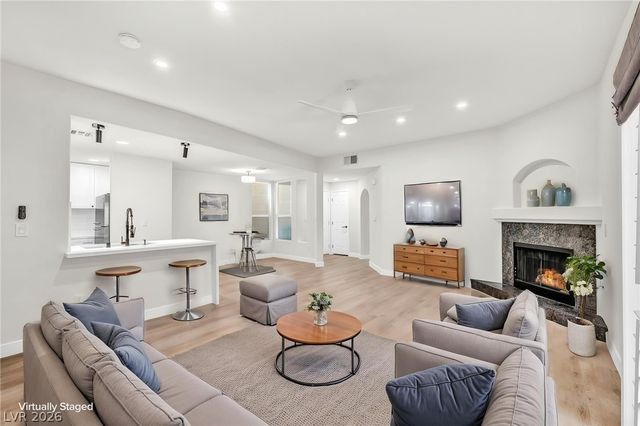 1708 Sky Of Red Drive 104, Las Vegas, NV 89128