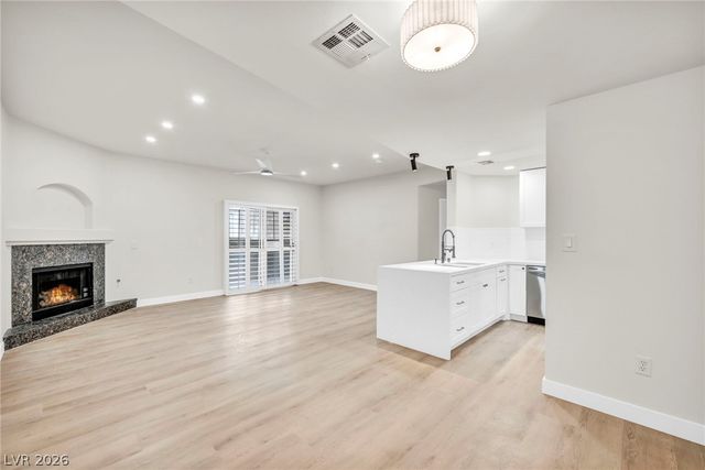 1708 Sky Of Red Drive 104, Las Vegas, NV 89128