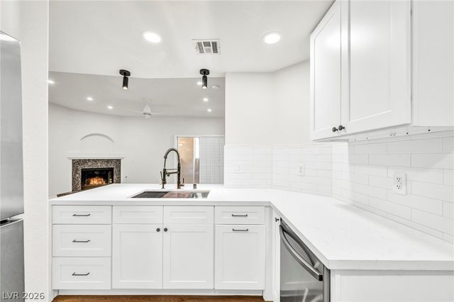 1708 Sky Of Red Drive 104, Las Vegas, NV 89128
