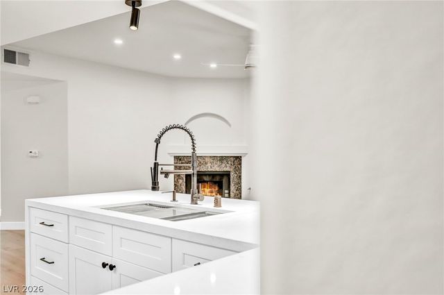 1708 Sky Of Red Drive 104, Las Vegas, NV 89128