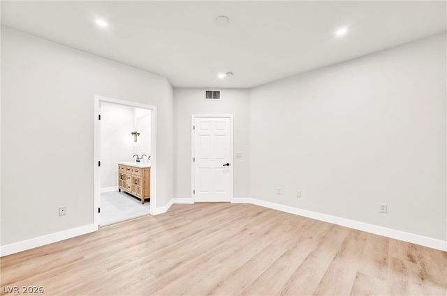 1708 Sky Of Red Drive 104, Las Vegas, NV 89128