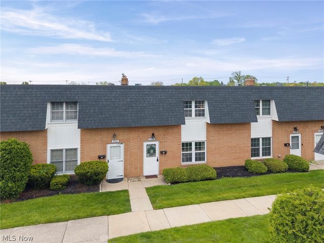 6962 S Parkway Drive, Middleburg Heights, OH 44130