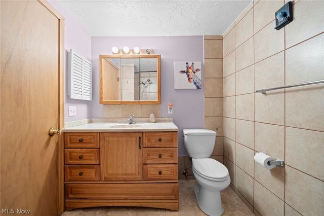 6962 S Parkway Drive, Middleburg Heights, OH 44130