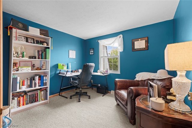 6962 S Parkway Drive, Middleburg Heights, OH 44130