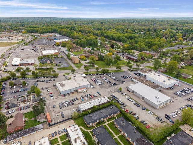 6962 S Parkway Drive, Middleburg Heights, OH 44130