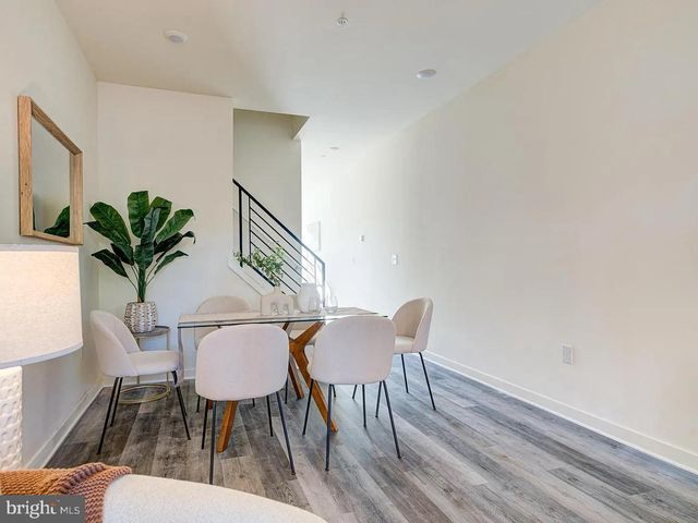2060 E WILLIAM STREET, Philadelphia, PA 19134
