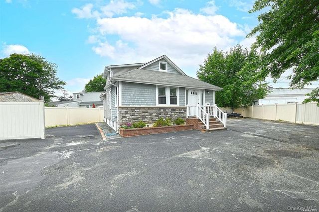 704 Newbridge Road, North Bellmore, NY 11710