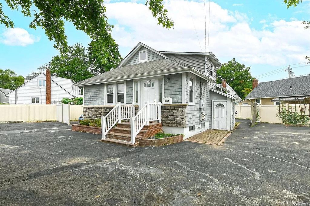 704 Newbridge Road, North Bellmore, NY 11710