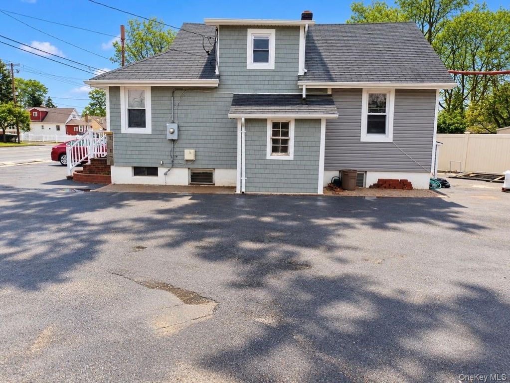 704 Newbridge Road, North Bellmore, NY 11710 — photo 4