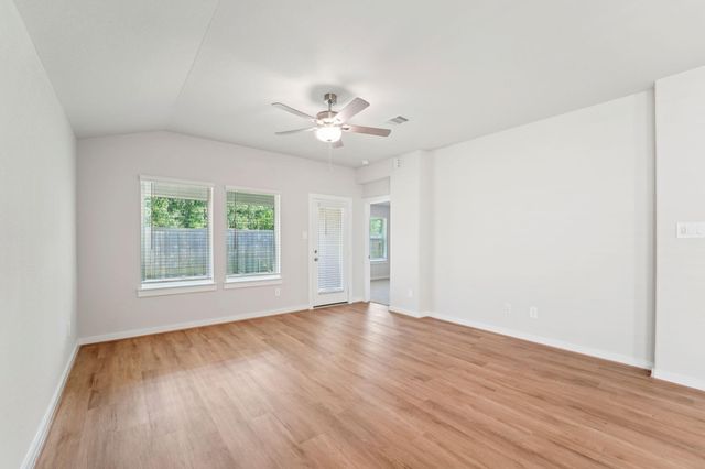 29218 Farmhouse Estates Drive, Waller, TX 77484