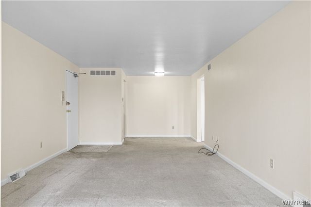 61d Georgian Lane 9, Amherst, NY 14221