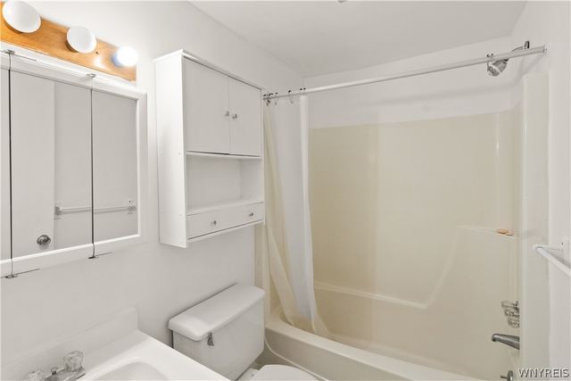 61d Georgian Lane 9, Amherst, NY 14221