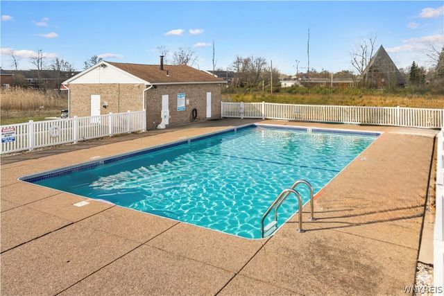 61d Georgian Lane 9, Amherst, NY 14221