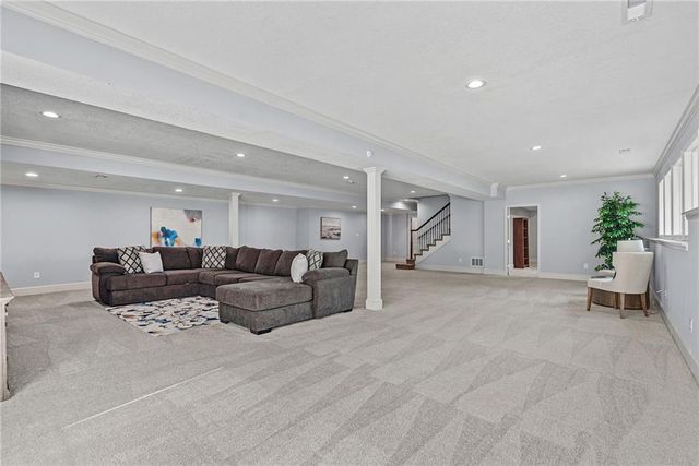 10507 W 145th Terrace, Overland Park, KS 66221