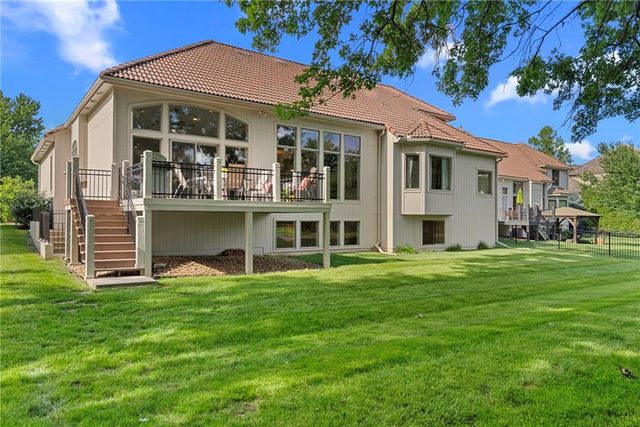 10507 W 145th Terrace, Overland Park, KS 66221