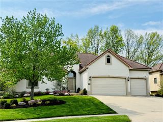 10507 W 145th Terrace, Overland Park, KS 66221