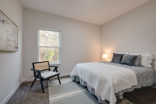 1152 Chestnut Drive, Burns, TN 37029