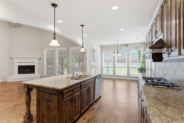 6205 Prairie Hill Lane, Flower Mound, TX 75028