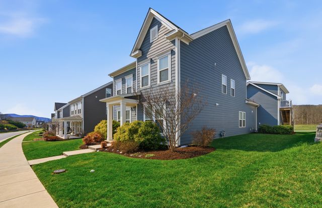 223 River Birch AVE, Daleville, VA 24083