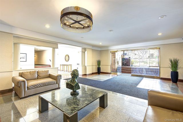 67-66 108 Street B64, Forest Hills, NY 11375