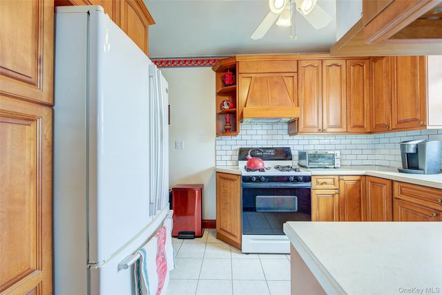 67-66 108 Street B64, Forest Hills, NY 11375
