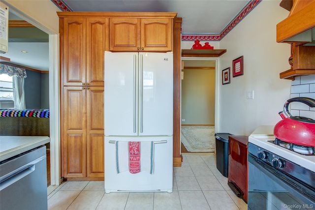 67-66 108 Street B64, Forest Hills, NY 11375