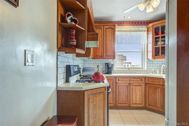 67-66 108 Street B64, Forest Hills, NY 11375