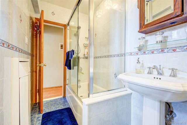 67-66 108 Street B64, Forest Hills, NY 11375