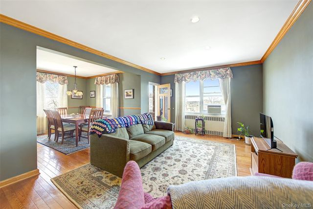 67-66 108 Street B64, Forest Hills, NY 11375