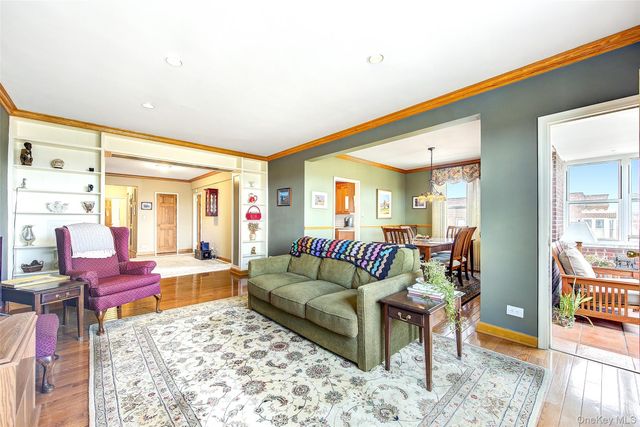67-66 108 Street B64, Forest Hills, NY 11375