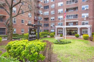 67-66 108 Street B64, Forest Hills, NY 11375