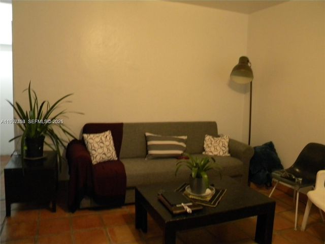 3475 SW 1st Ave 14, Miami, FL 33145