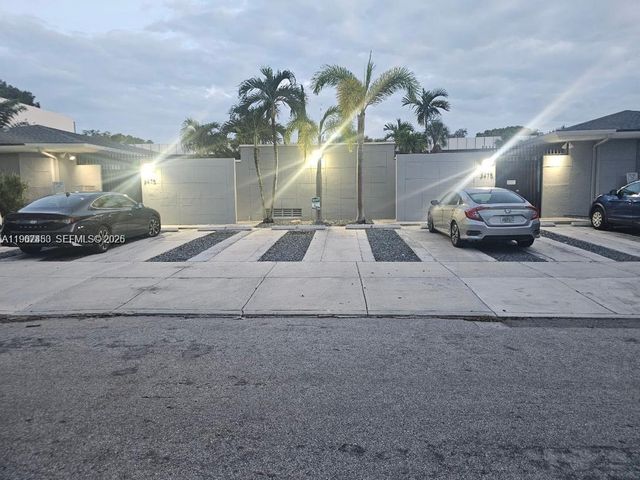 3475 SW 1st Ave 14, Miami, FL 33145