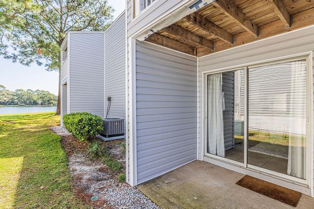 101 Old Ferry Road UNIT 27B, Shalimar, FL 32579