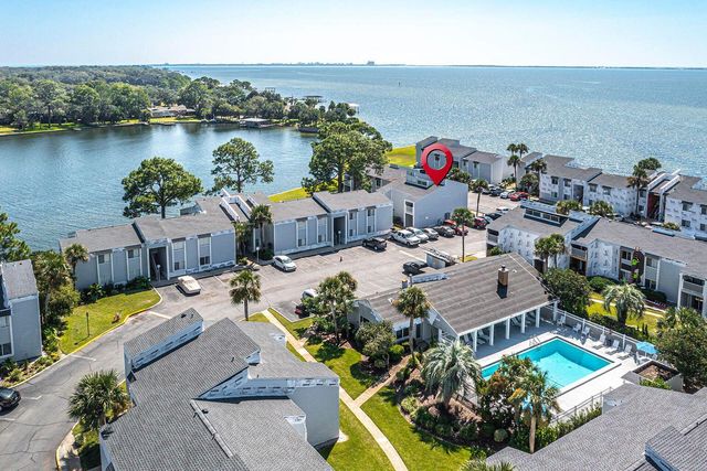 101 Old Ferry Road UNIT 27B, Shalimar, FL 32579